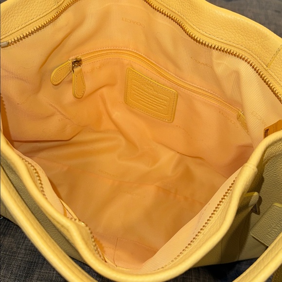 Coach Bag Scout Daffodil Yellow Pebbled Leather Satchel - Picture 11 of 17